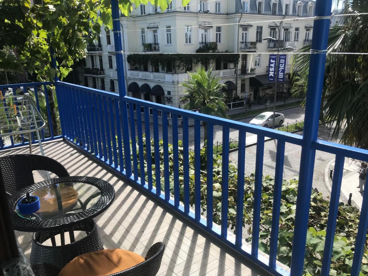 Appartement Casa Neptun In Old Batoumi Extérieur photo
